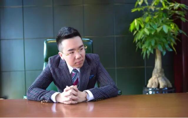 20几岁上市公司董事长卢成堆，牛人！！来吉田播种“财富”啦!