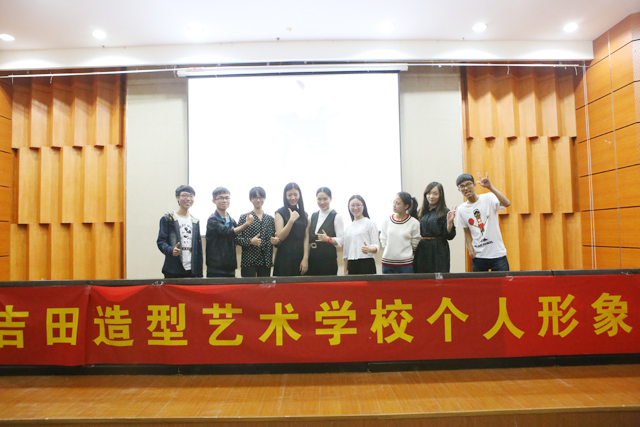 听说温州大学昨晚发生了件大事